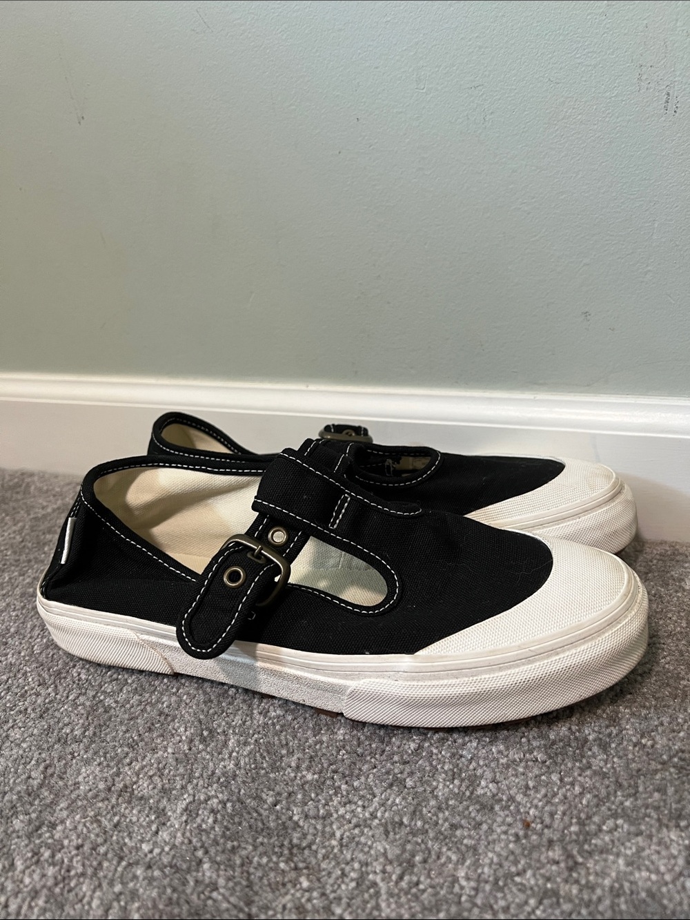 Vans Style 93 Mary Jane Women Size 7 Black White Canvas Buckle Shoes NEW